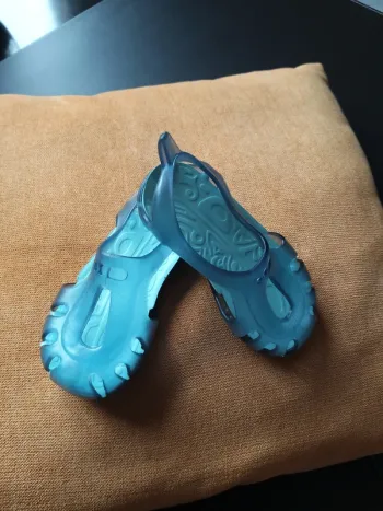 Chaussure de baignade taille 21