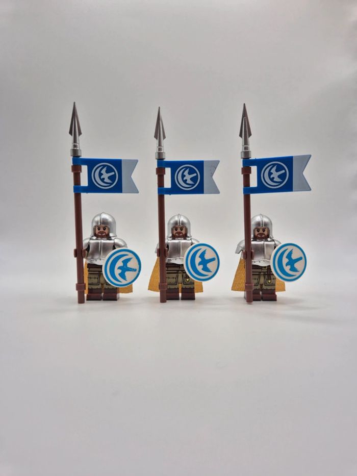 Figurines type lego 3 guerriers de la maison Arryn game of thrones