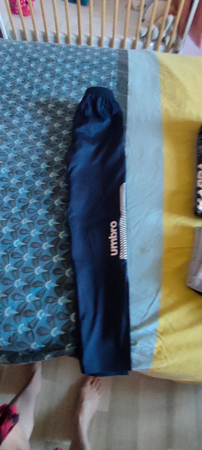 Jogging Umbro 14ans - photo numéro 2