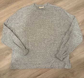 Pull gris stradivarius