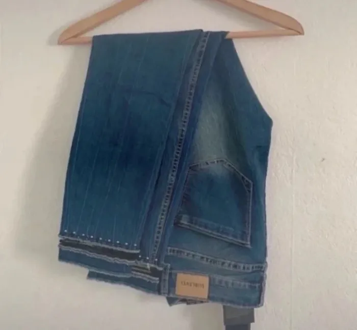 Jeans skinny court neuf avec étiquette - photo numéro 2