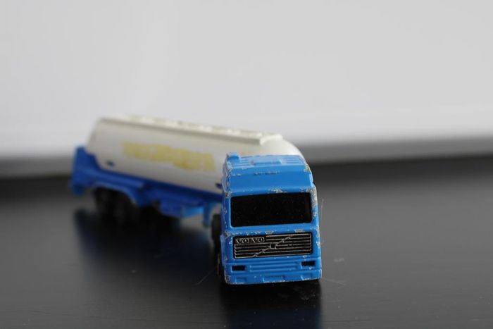 Majorette camion tracteur plus citerne - photo numéro 2
