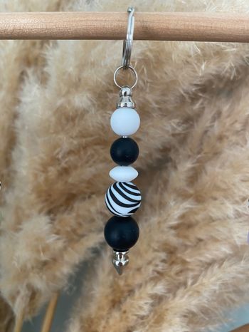 Porte clé noir blanc zebré