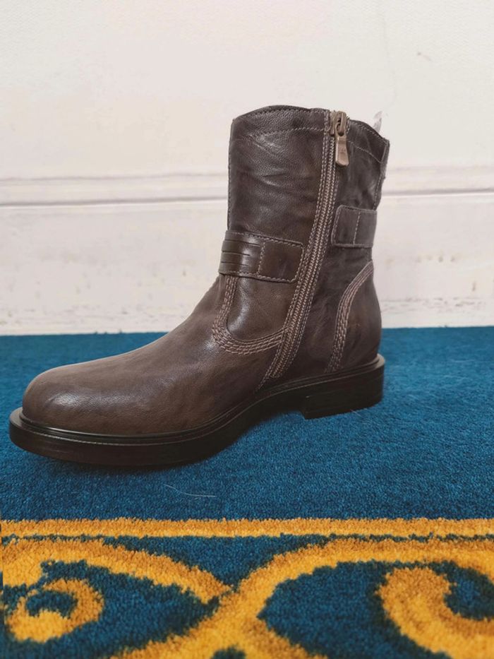 Bottines Nero Giardini en cuir marron, style motard chic - photo numéro 7