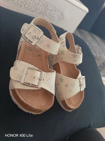 Sandale taille 23