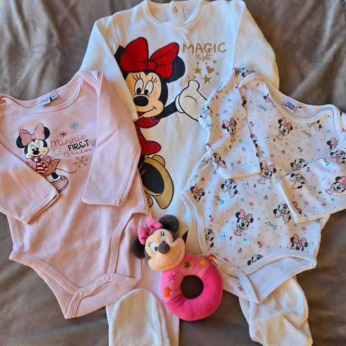 Lot disney 18 mois