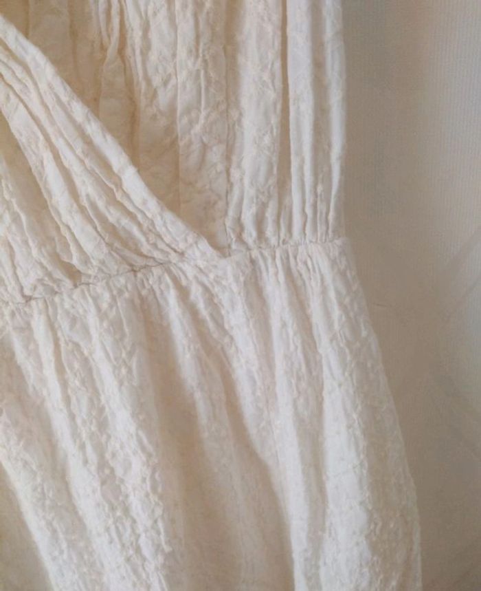 Robe d'été brodé t.M Mango 🤍🌼 - photo numéro 4