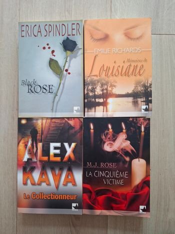Lot de 4 thrillers en bon état
