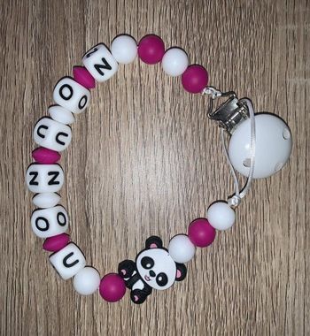 Attache tétine personnalisée
