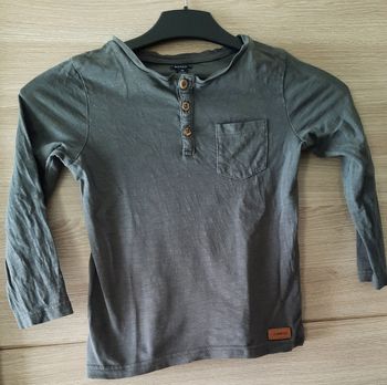 Tee-shirt manches longues kiabi taille 6 ans