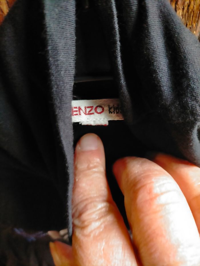 Très joli tee shirt Kenzo 4 ans - photo numéro 3