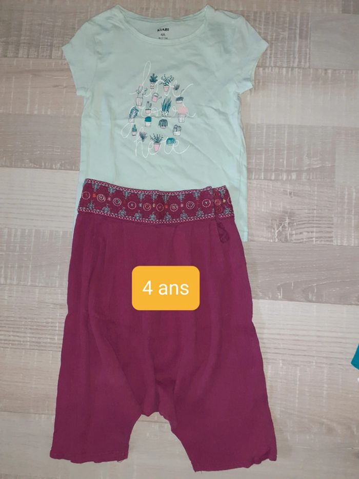 Ensemble sarouel et tee shirt 4 ans