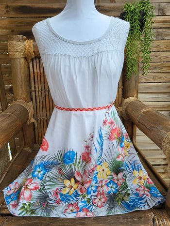 Tunique coton fleuri broderie blanc multicolore taille 52