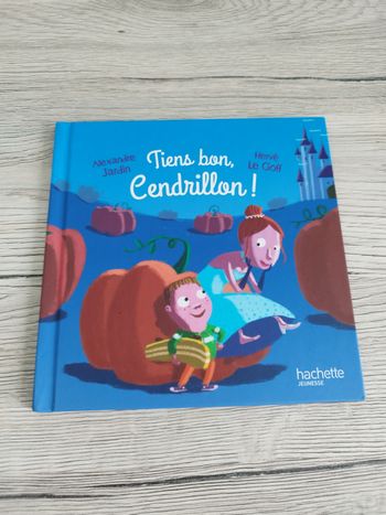 Livre McDo MacDo tiens bon Cendrillon 
