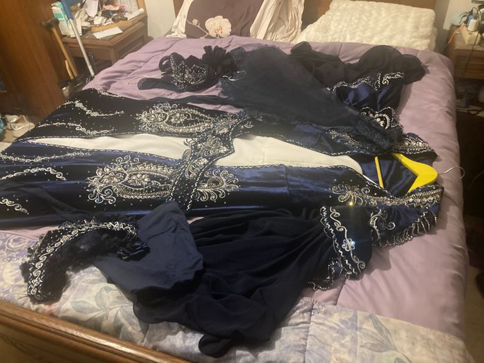 ROBE DE SOIREE / HENNE BLEU ROI