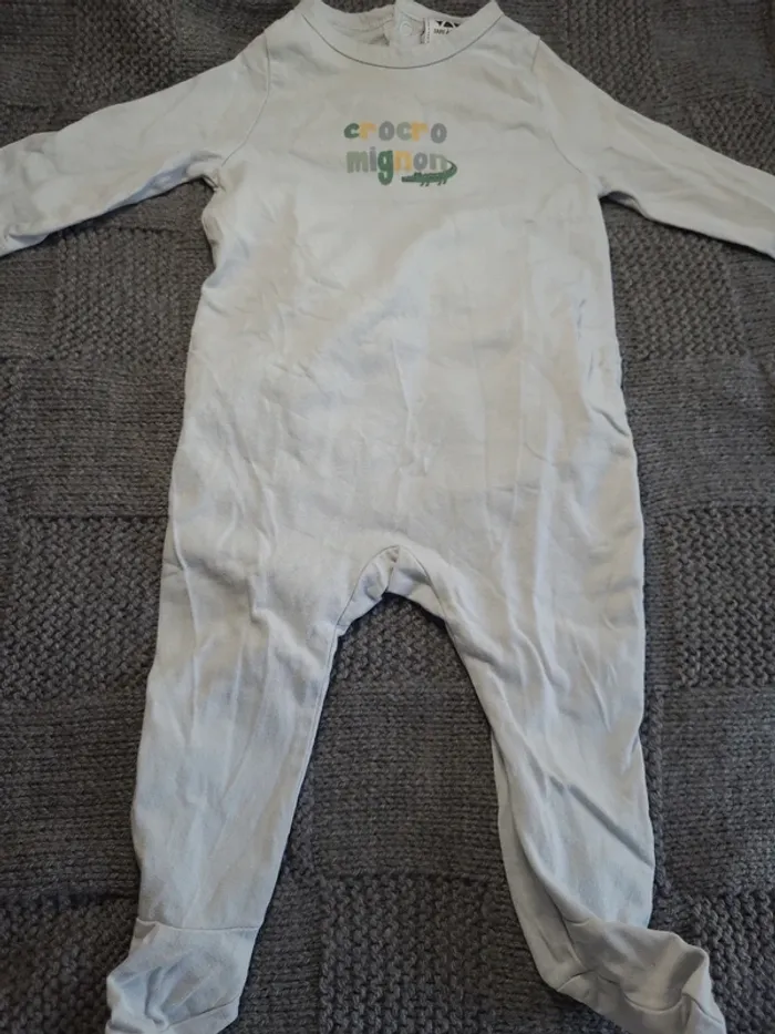 👶Pyjamas fin Tape A l'œil taille 6mois-68cm👶