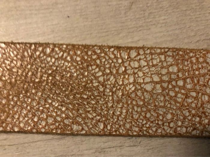 Ceinture épaisse « Saddler » en cuir craquelée blanc T85 portée 1 fois - photo numéro 3