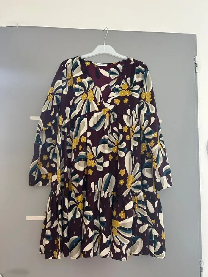 Robe Vintage love taille M/L