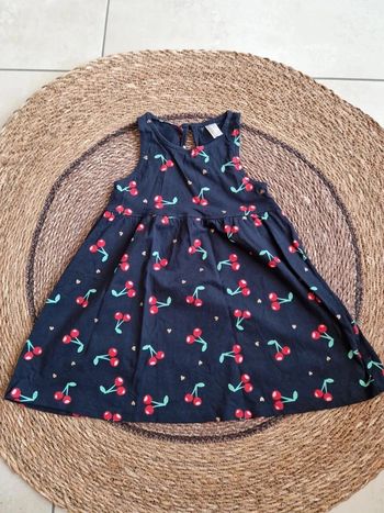 Jolie robe Orchestra motifs cerises taille 36 mois