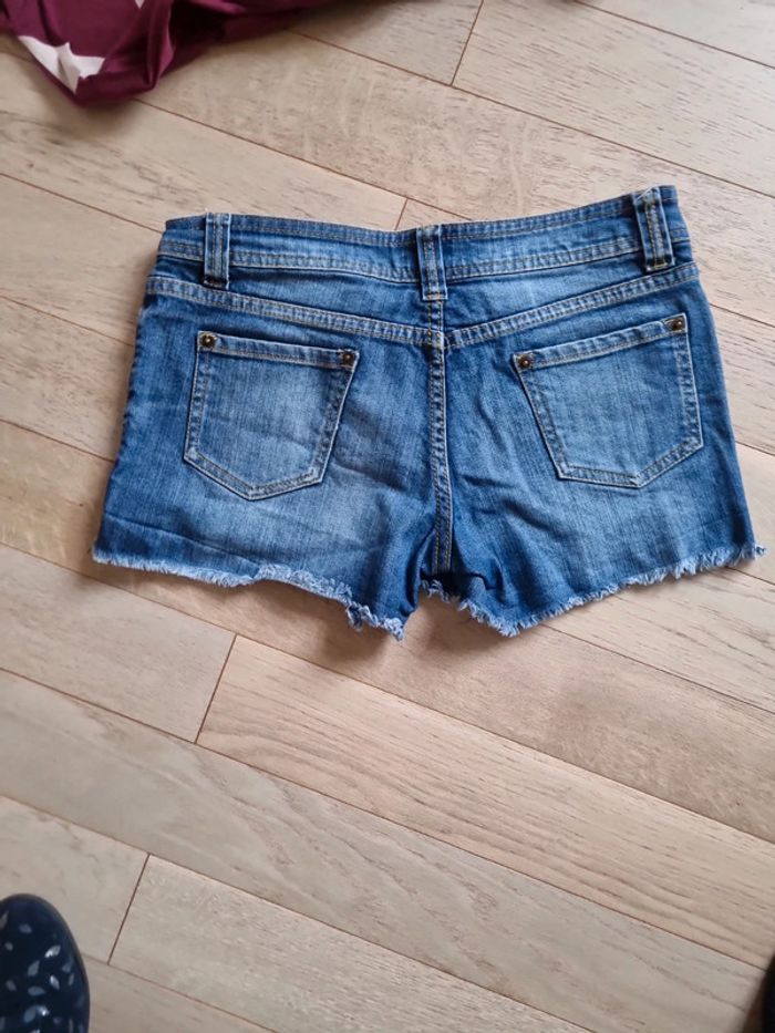Lot short et tee shirt 38/ 40 - photo numéro 4