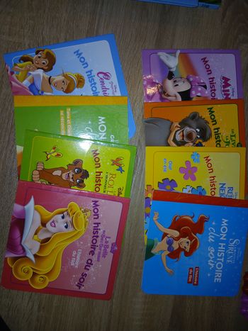Lot de près de 70 livres enfants tout âges