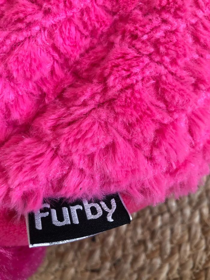 Peluche Furby range pyjama - photo numéro 5