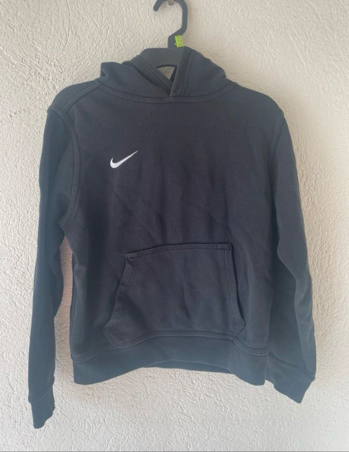 Sweat à capuche Nike 10/12 ans - photo numéro 2