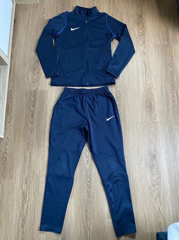 Ensemble pantalon et veste Nike 12 ans taille L