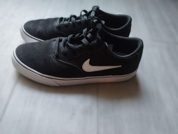 Baskets Nike pointure 41