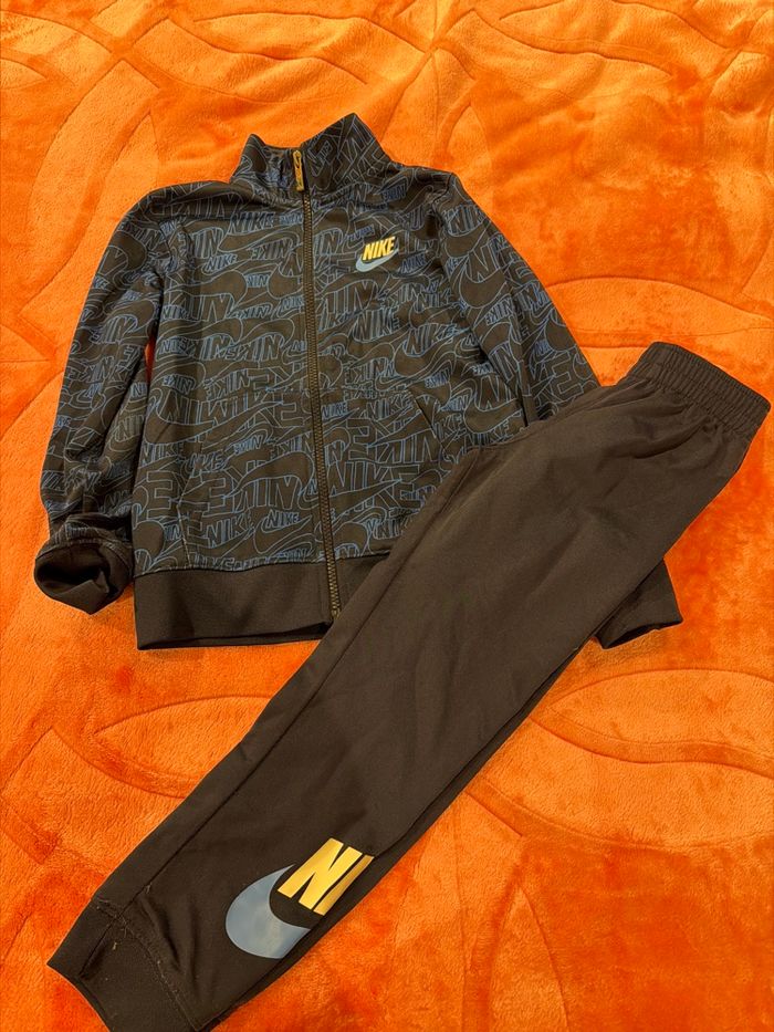 Ensemble jogging 5/6 ans