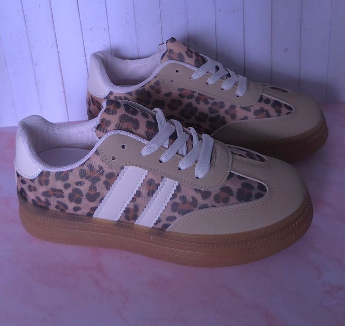 Baskets femmes léopard tendances - Taille 36 - NEUVES 🌟 - photo numéro 2