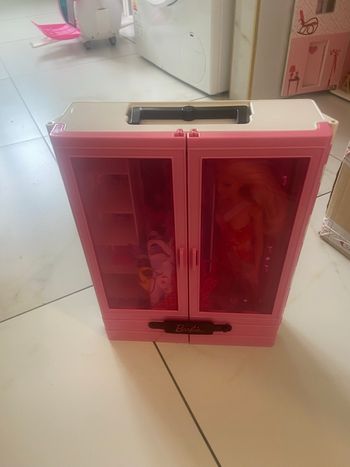 Armoire barbie 