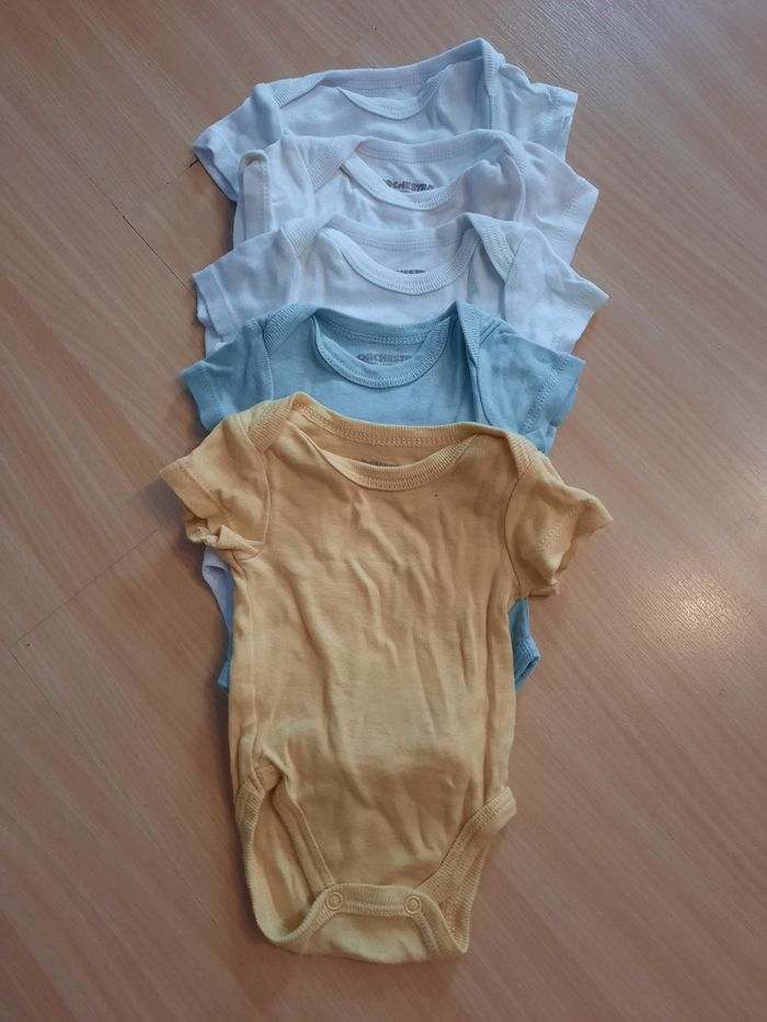Lot vêtements naissance