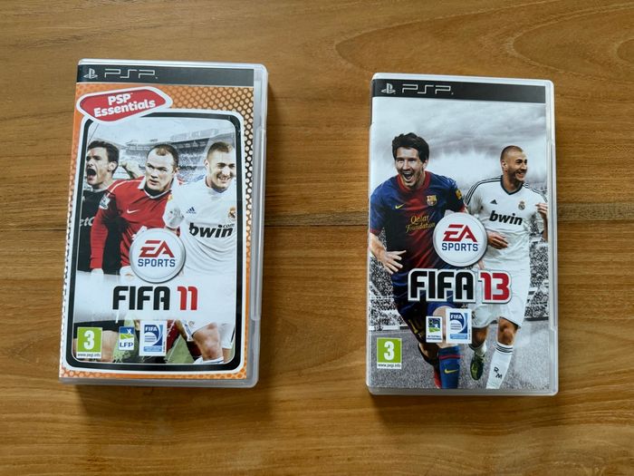 Lots de 2 jeu psp FIFA 11 et 13