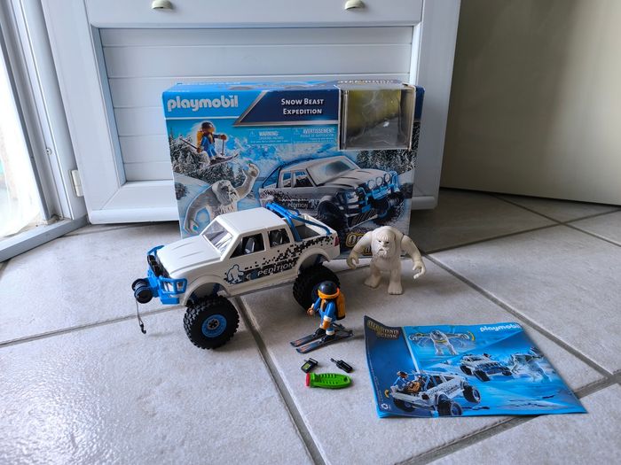 Expédition des créatures des neiges playmobil