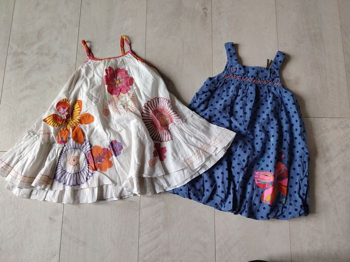 Lot de 2 robes 2 ans