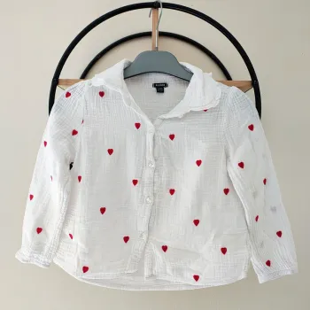 5 ans chemise brodé coeur  kiabi