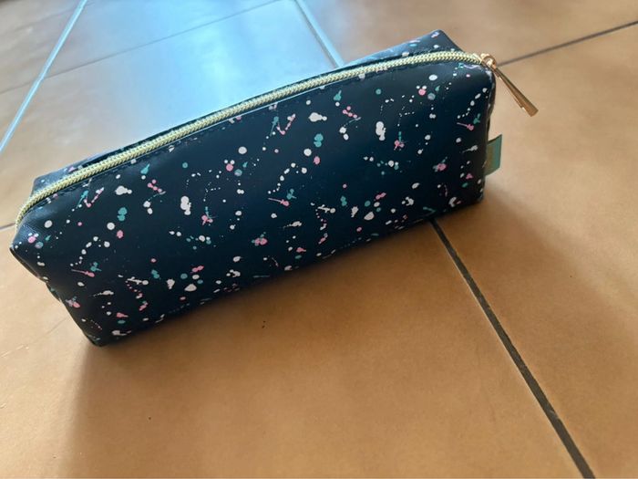Trousse neuve - photo numéro 5
