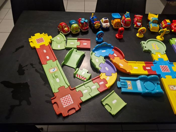 Lot tut tut bolides vtech avec circuit 9 - photo numéro 2