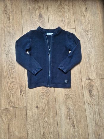 Gilet zippé gémo bleu marine 4 ans état neuf