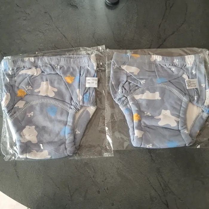 Lot 2 culottes d'apprentissage
propreté enfant/ þébé
garcon 3ans 100cm M-culottes de mômes