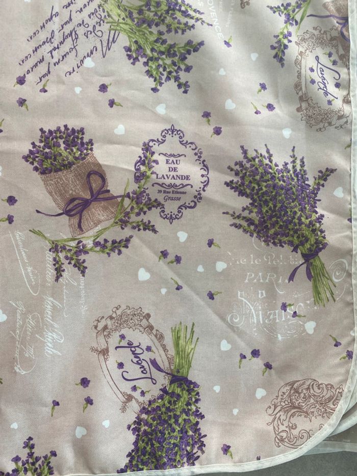 Magnifique nappe souvenir de Provence 🪻 - photo numéro 4