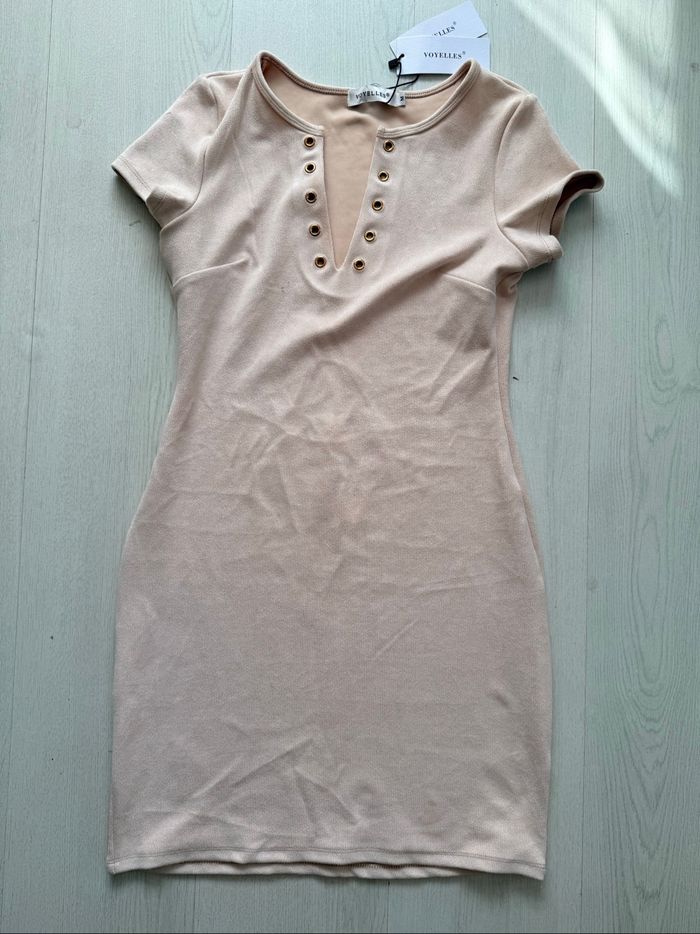 Robe nude toute douce féminine Voyelles - photo numéro 5