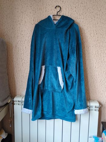 Pull plaid polaire a capuche