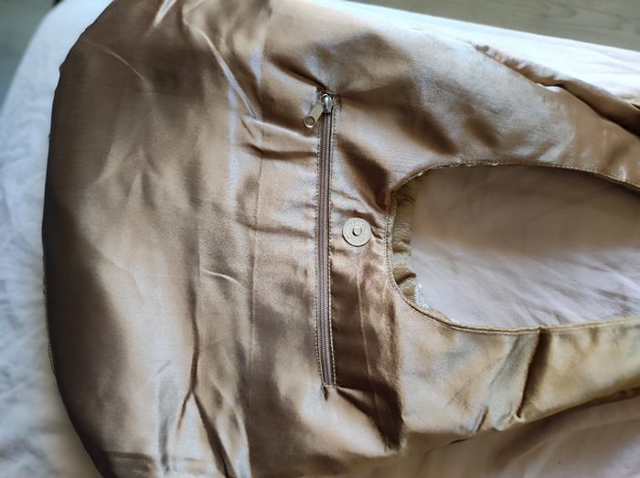 Superbe Sac à main Brodé Champagne et blanc UNICEF fait main en Inde - photo numéro 7