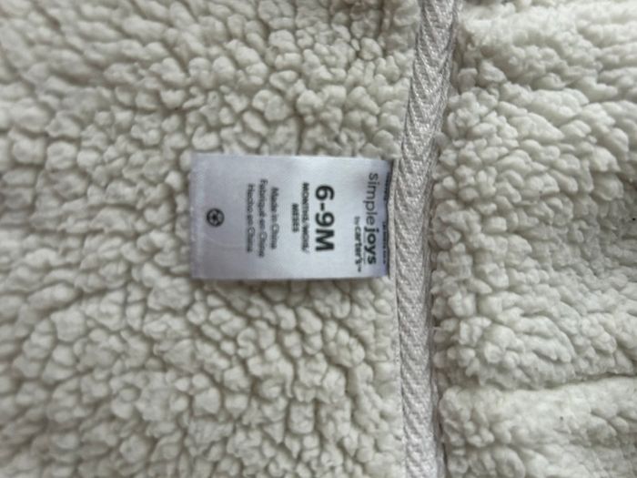 Veste chaude avec capuche 6 mois - photo numéro 3