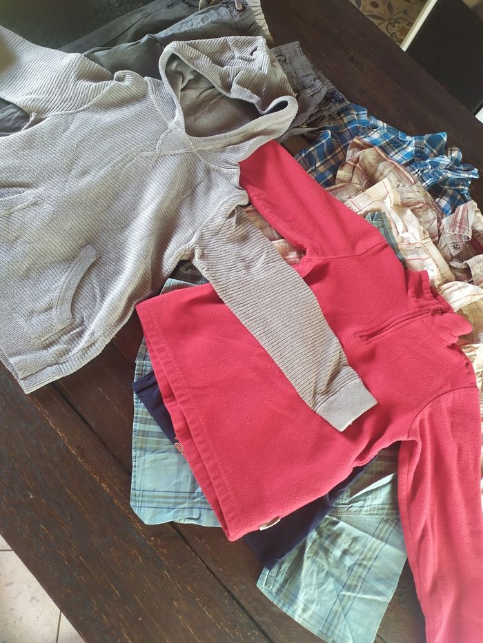 Lot 13 vêtements garçon 6 ans - photo numéro 4