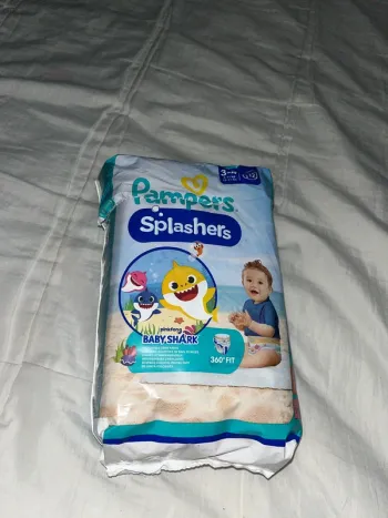 Couches de piscine bébé