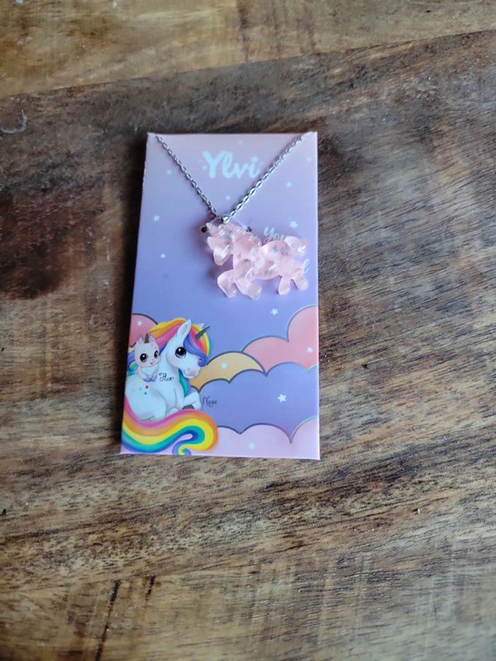 Collier enfant fille licorne neuf idéal cadeau bijoux