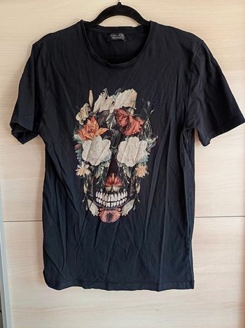 T-shirt tête de mort en fleur M
